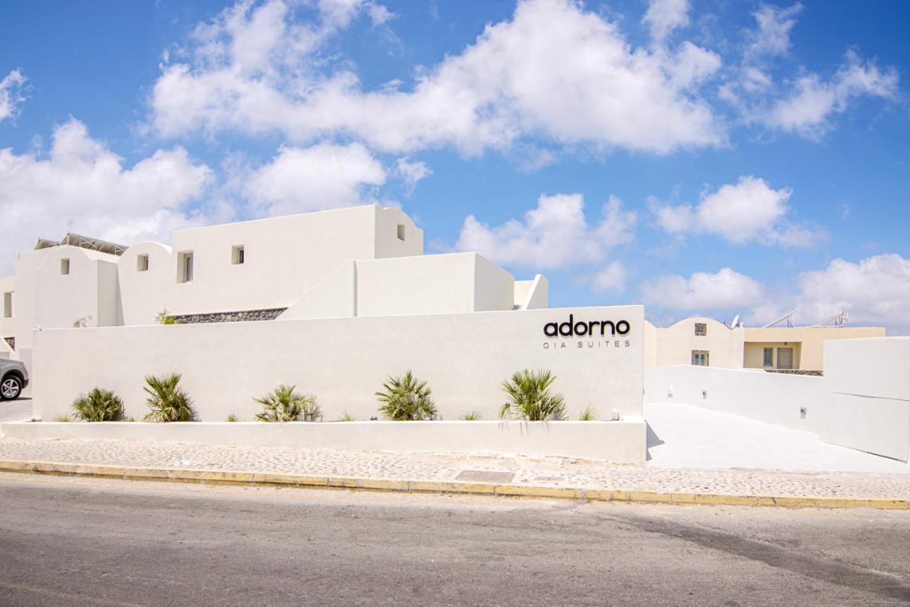 Adorno Oia Hotel Екстериор снимка