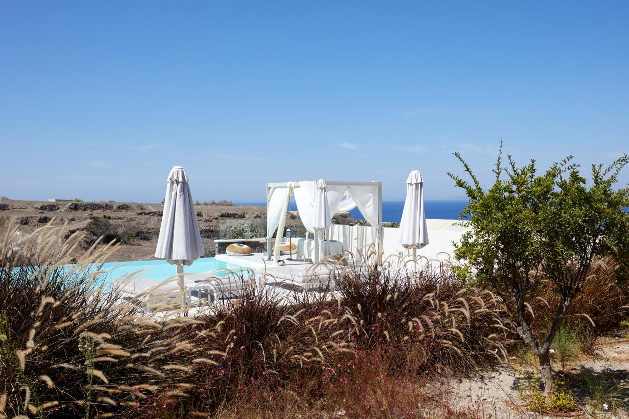 Adorno Oia Hotel Екстериор снимка