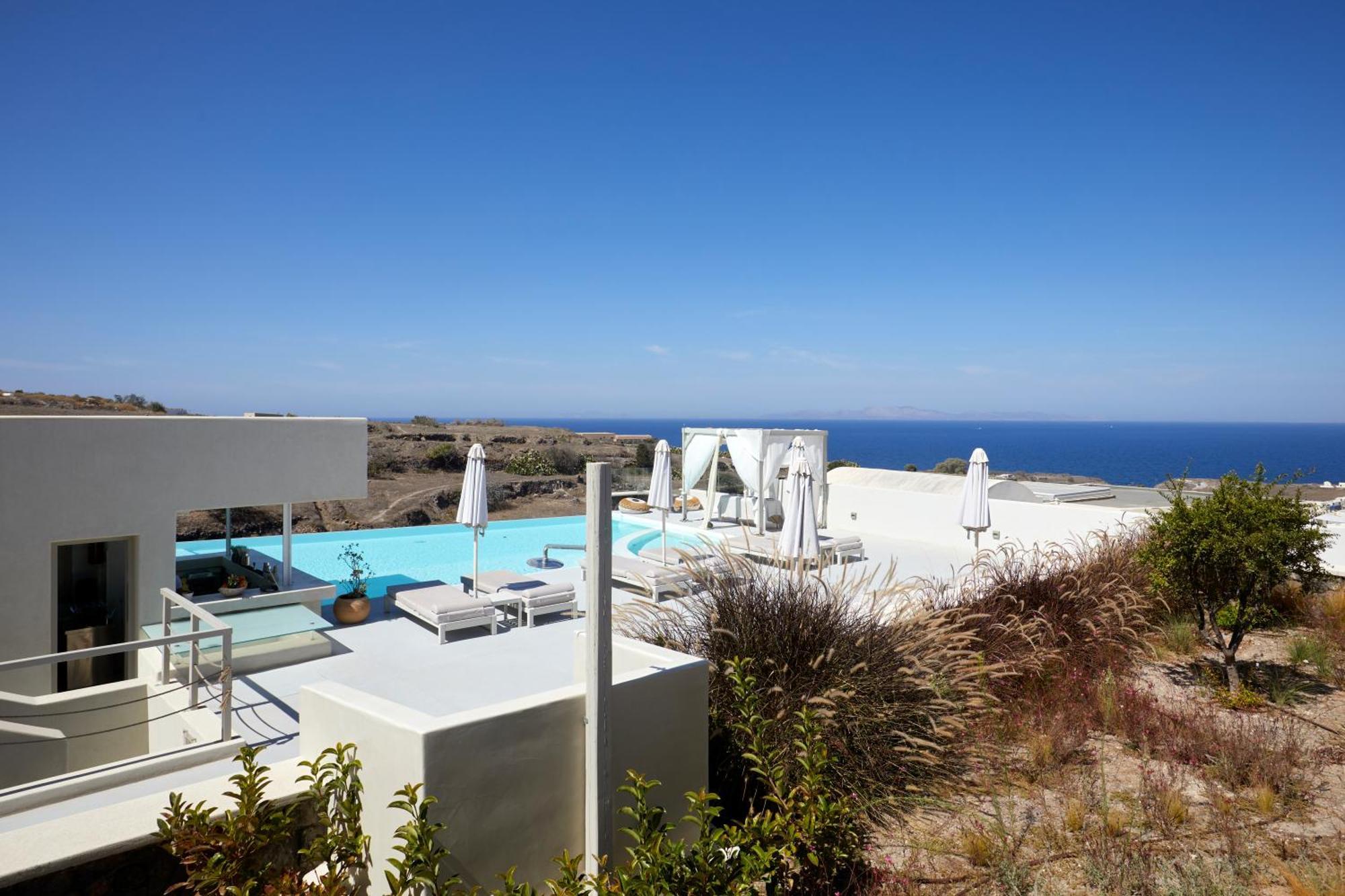 Adorno Oia Hotel Екстериор снимка