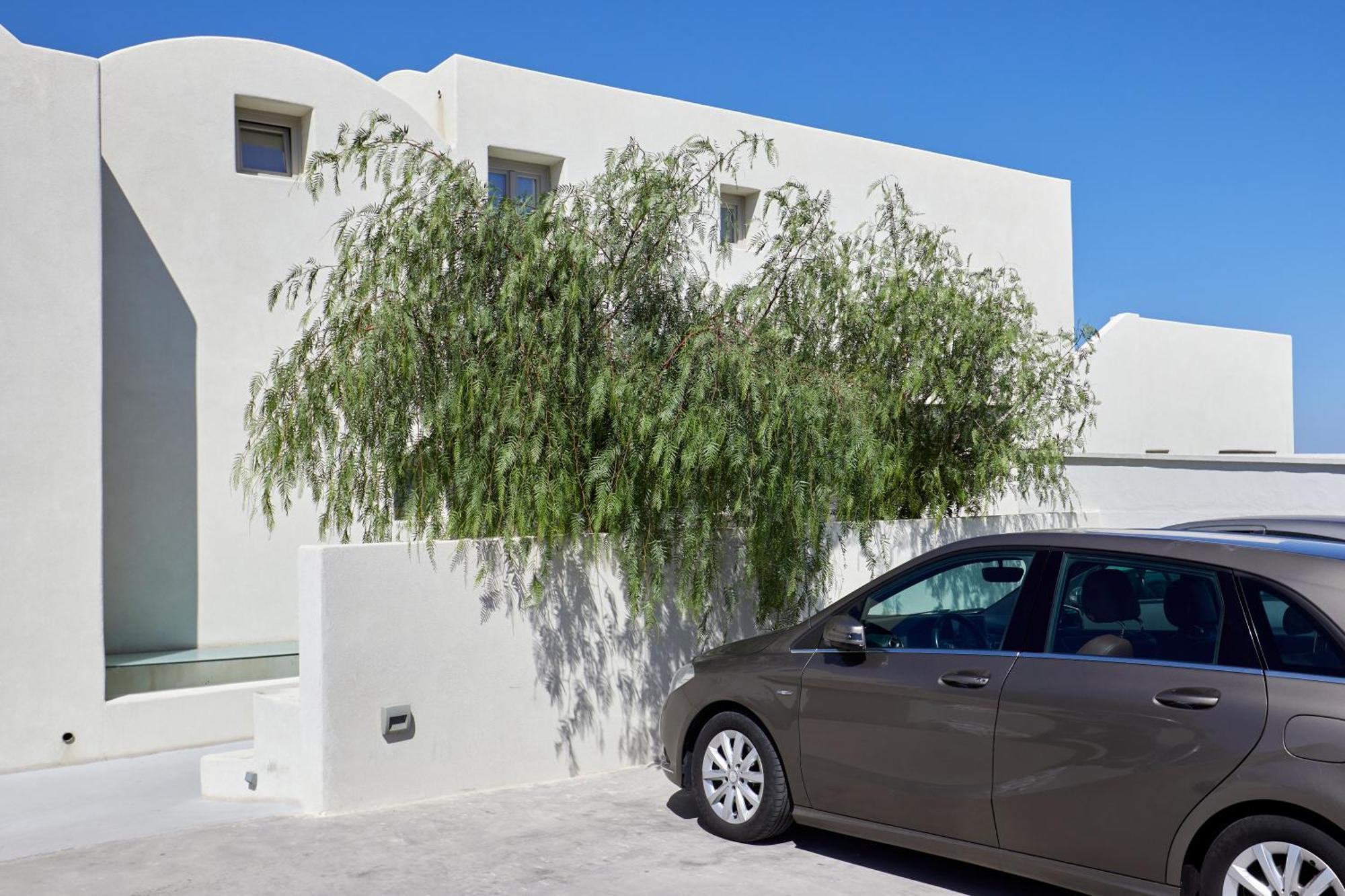 Adorno Oia Hotel Екстериор снимка