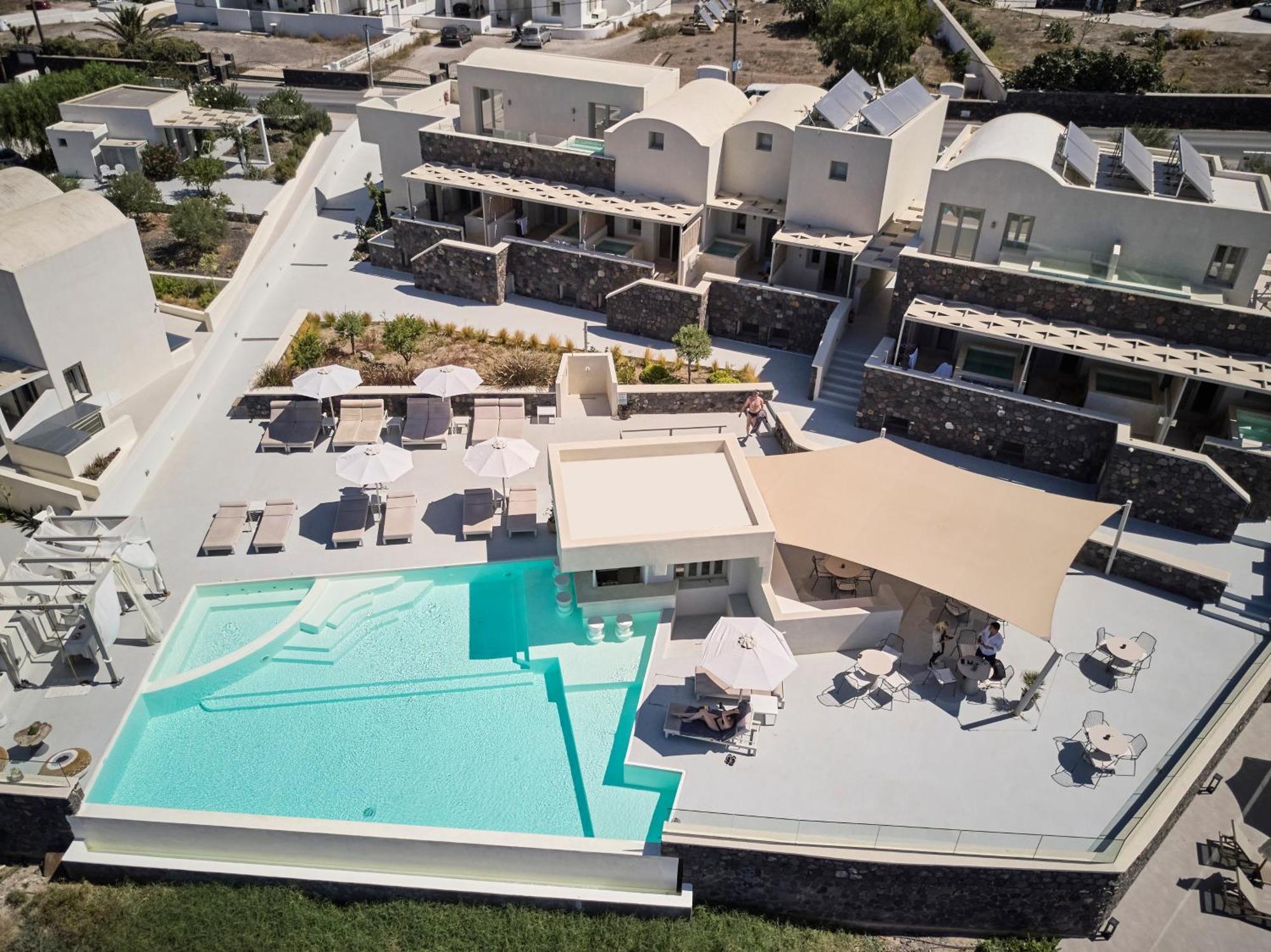 Adorno Oia Hotel Екстериор снимка