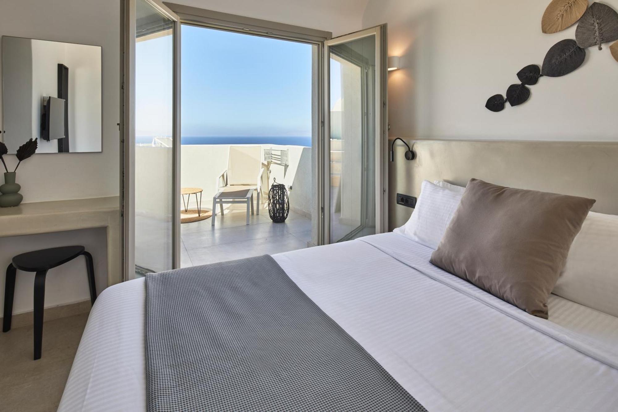 Adorno Oia Hotel Екстериор снимка