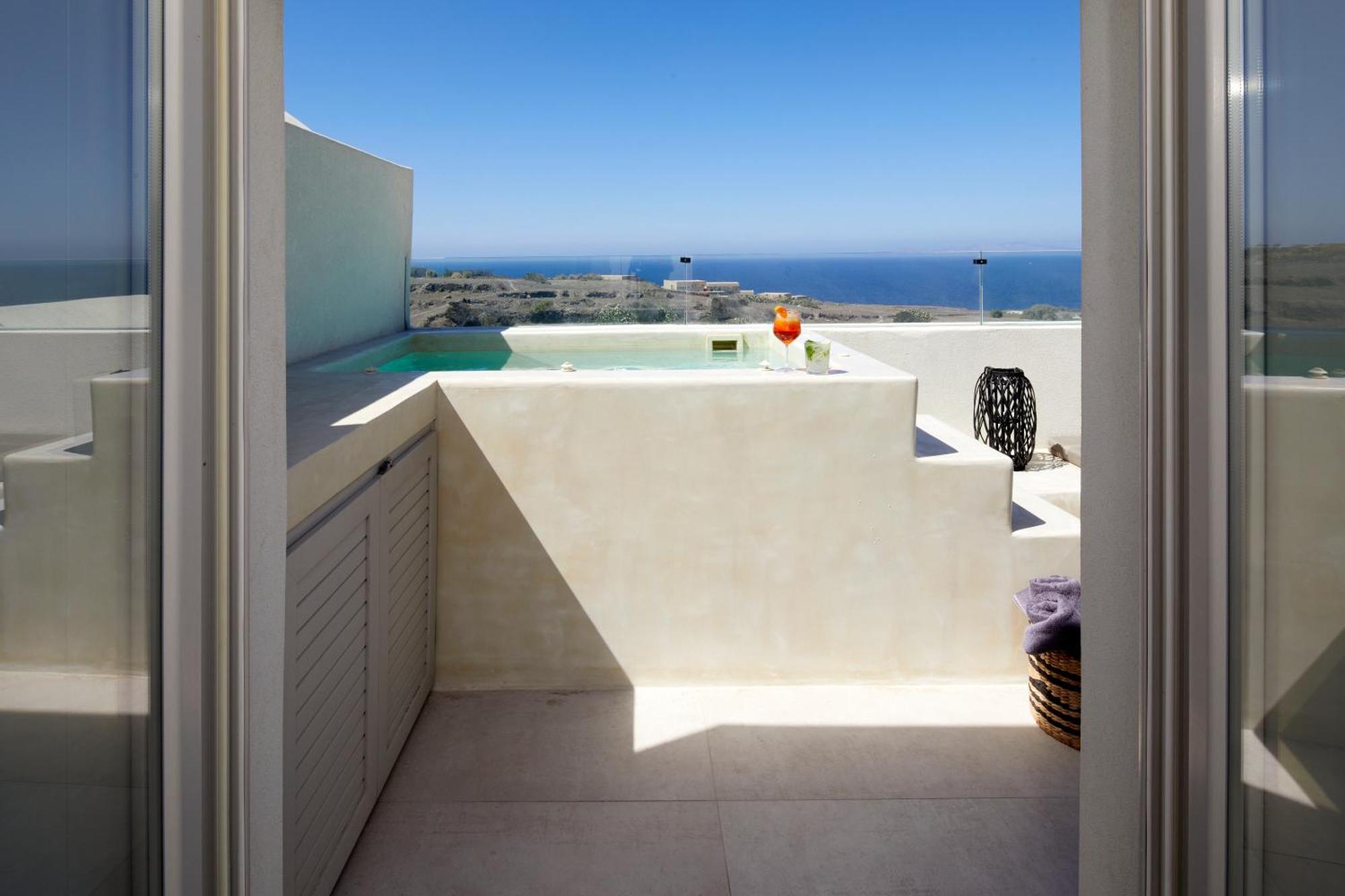 Adorno Oia Hotel Екстериор снимка
