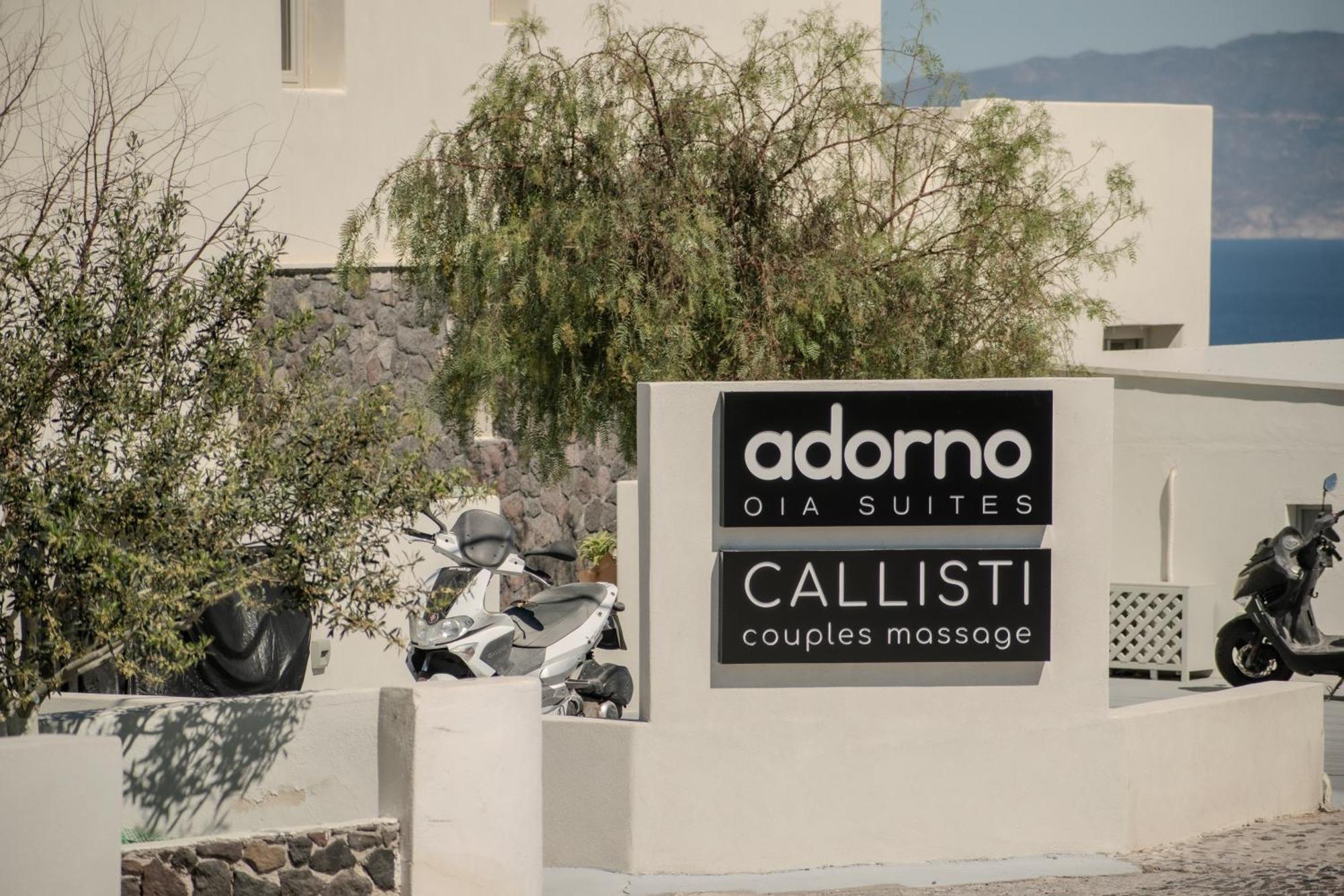 Adorno Oia Hotel Екстериор снимка